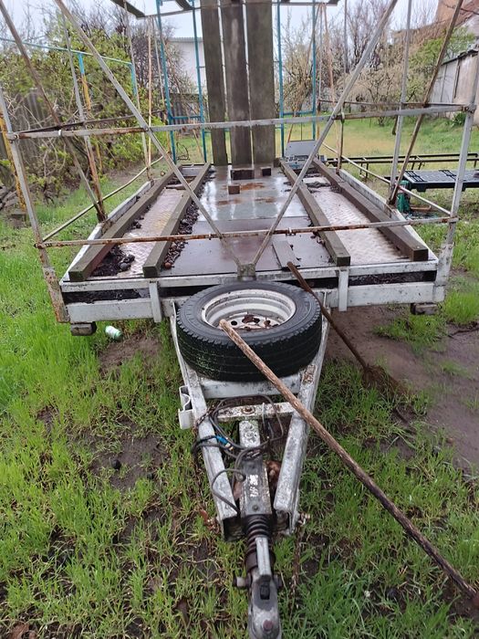 Продам причеп платформа