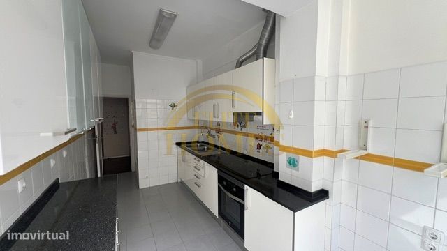 Apartamento T2 em Oeiras.