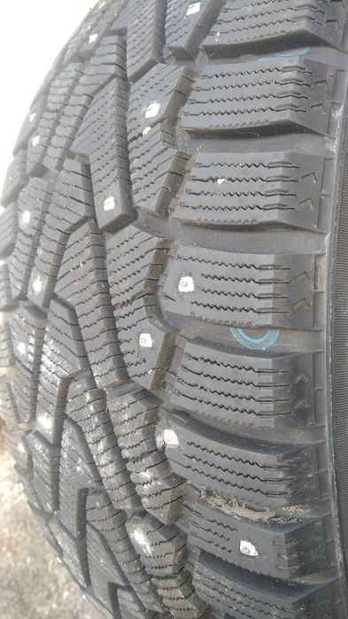 Продам зимние шины Pirelli ICE ZERO 255/50 R19 за комп. 20000 грі.