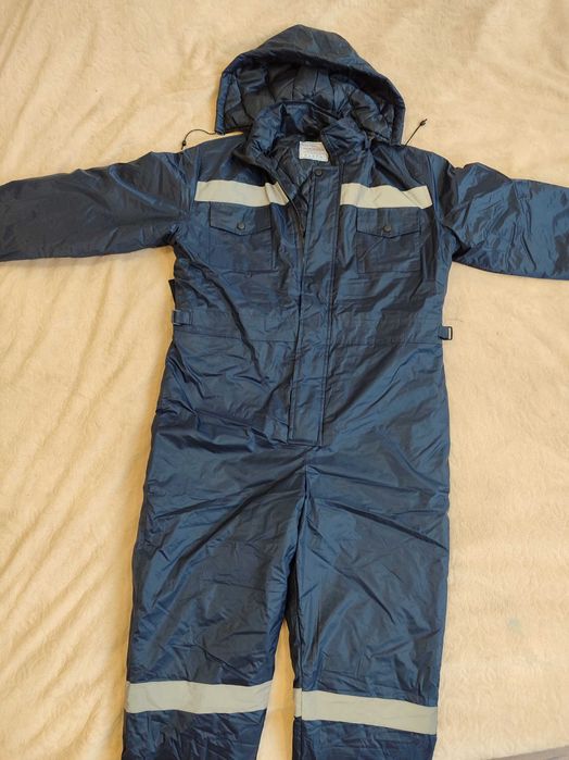 Продам утепленный комбинезон для работы(роба, спецодежда).