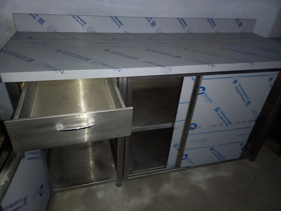 Bancada inox fechada