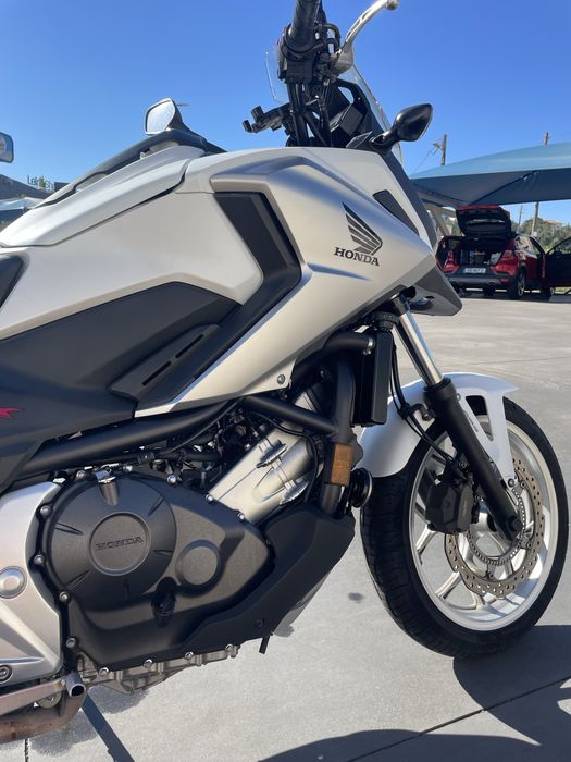 Honda NC750X | 35.000 km | Moto de família | 5.500 €