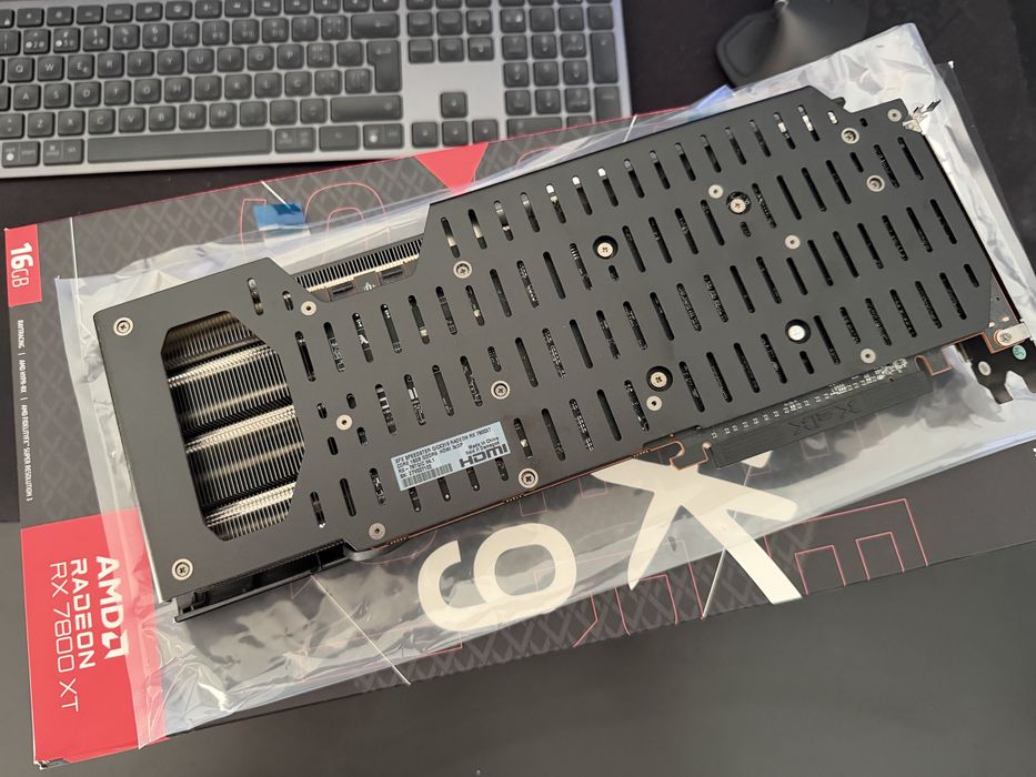 Placa Gráfica XFX Radeon RX 7800 XT 16Gb