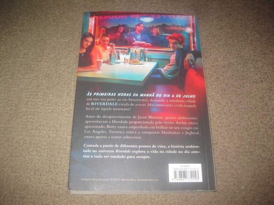 Livro "Riverdale- O Dia Anterior" de Micol Ostow