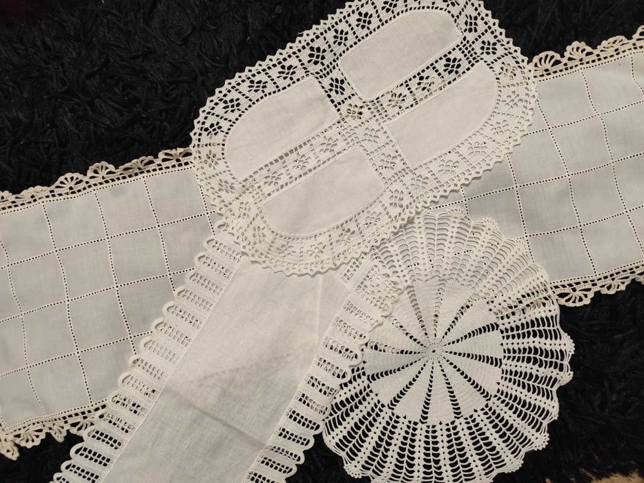 Rendas e naprons - Feitos à Mão