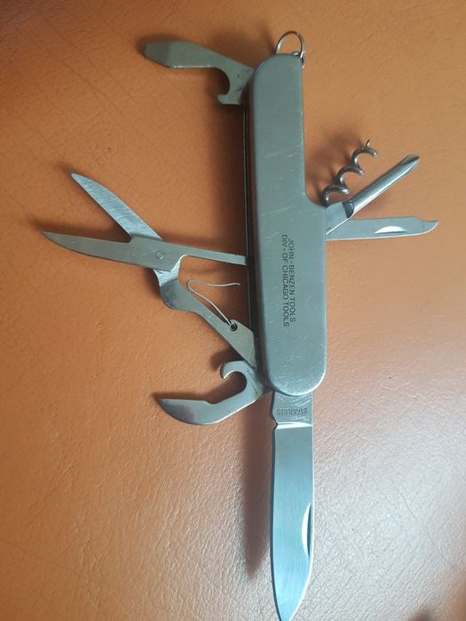Scyzoryk 7 części firma benzen tools Chicago