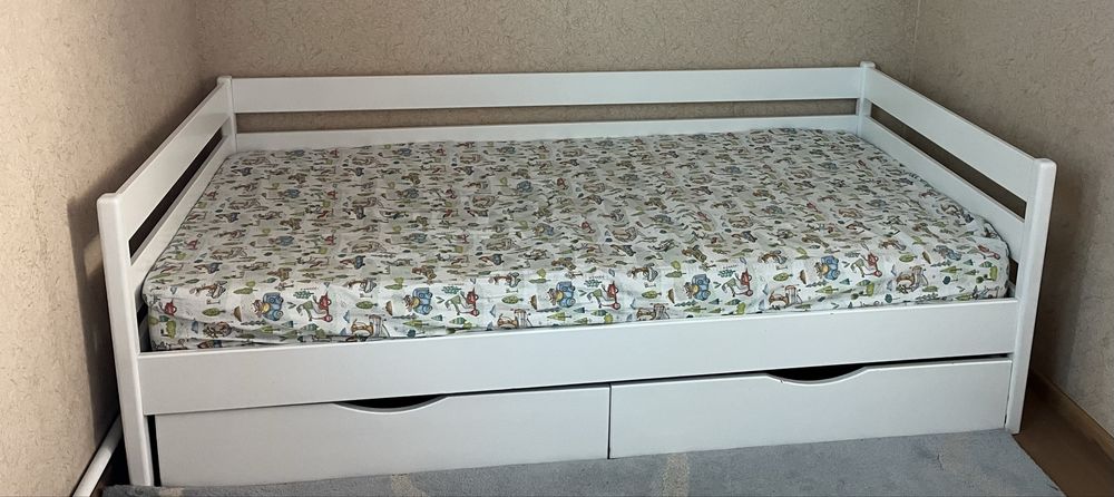 Ліжко деревʼяне, 90х190 см