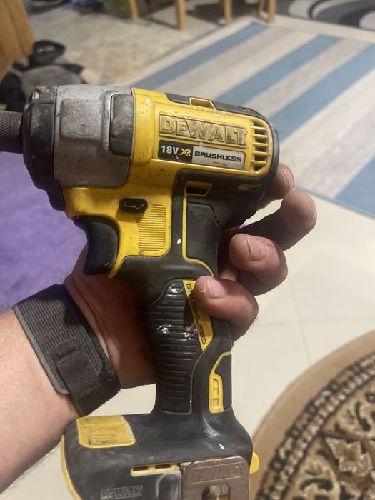 Dewalt 18v dcf886