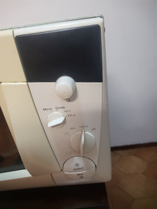 Microondas impecável447278926037012481