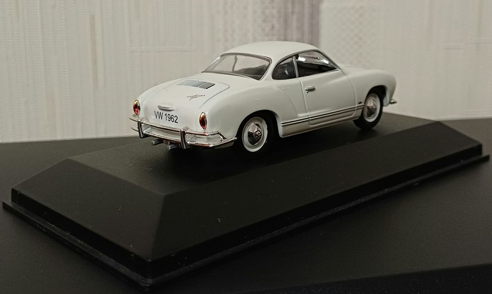 Масштабная коллекционная модель 1/43 Volkswagen Karmann Ghia от Altaya