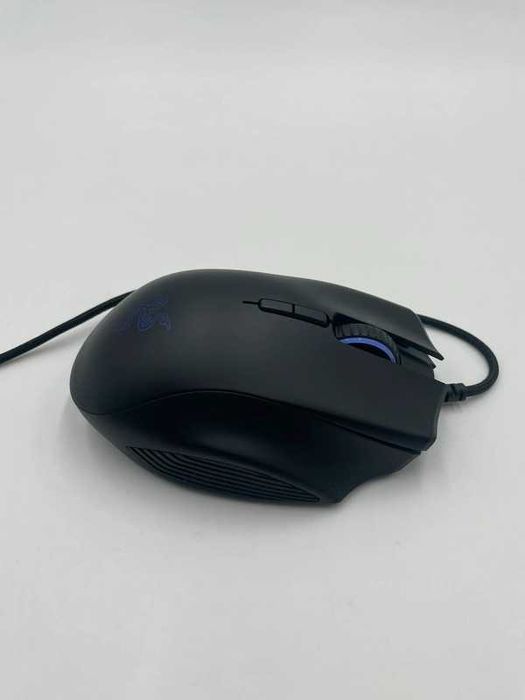 Mysz Razer Naga Trinity – panel boczny numeryczny