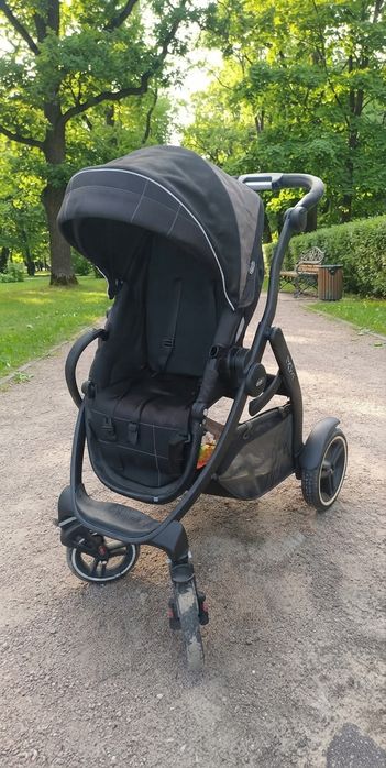 Sprzedam wózek spacerówkę