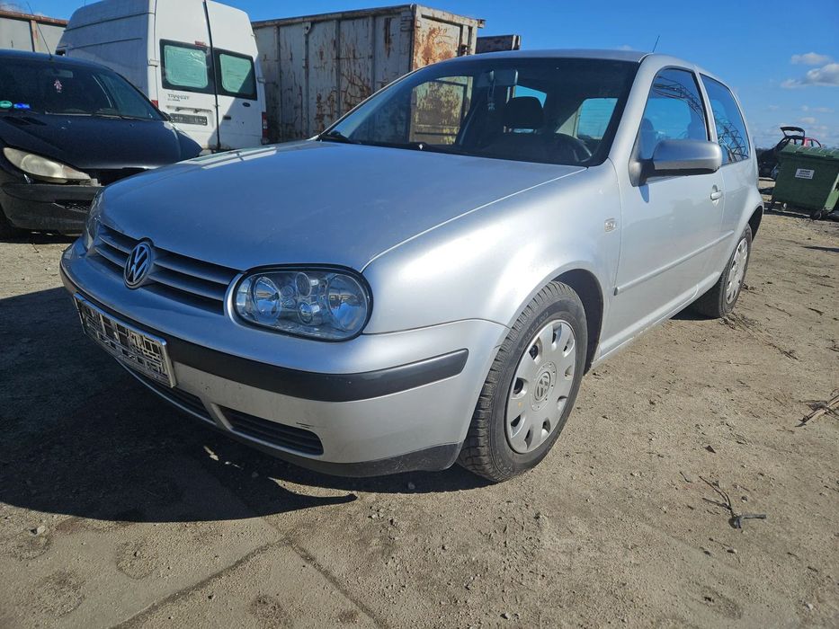Części VW Golf IV 4 1,6 b 77kW 105KM 2000r 3d hatchback LA7W