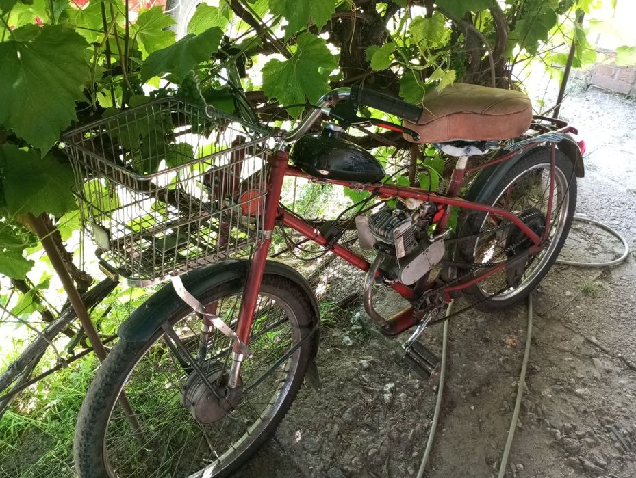 Продам дырчик с мотором F80