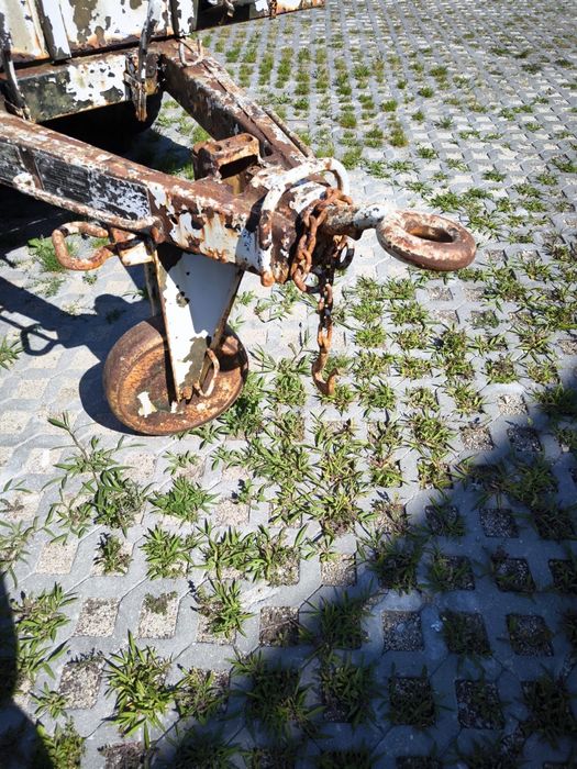 Reboque ou atrelado militar pesado trator unimog