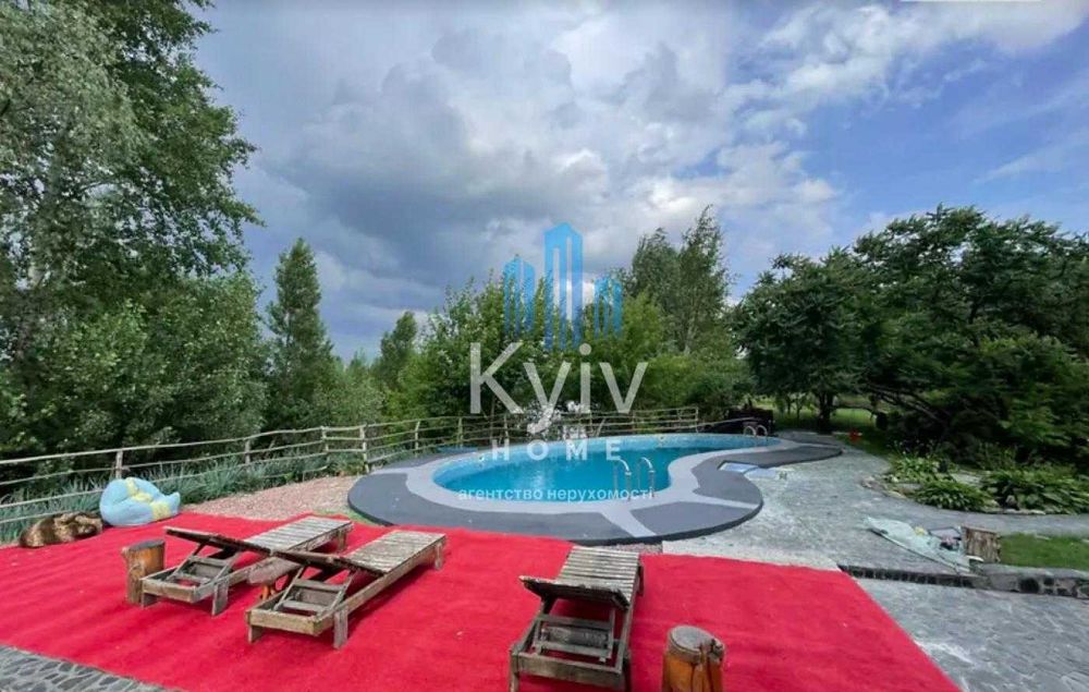 Продаж автономного будинку Гнідин 300м2 110 соток