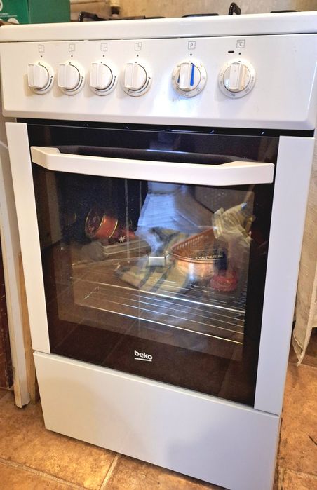 Kuchenka gazowa piekarnik elektryczny termoobieg beko piec płyta