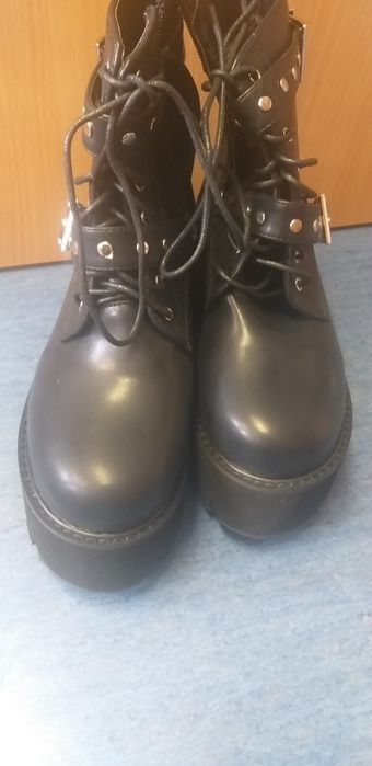 NOWE Workery z dżetami 38
