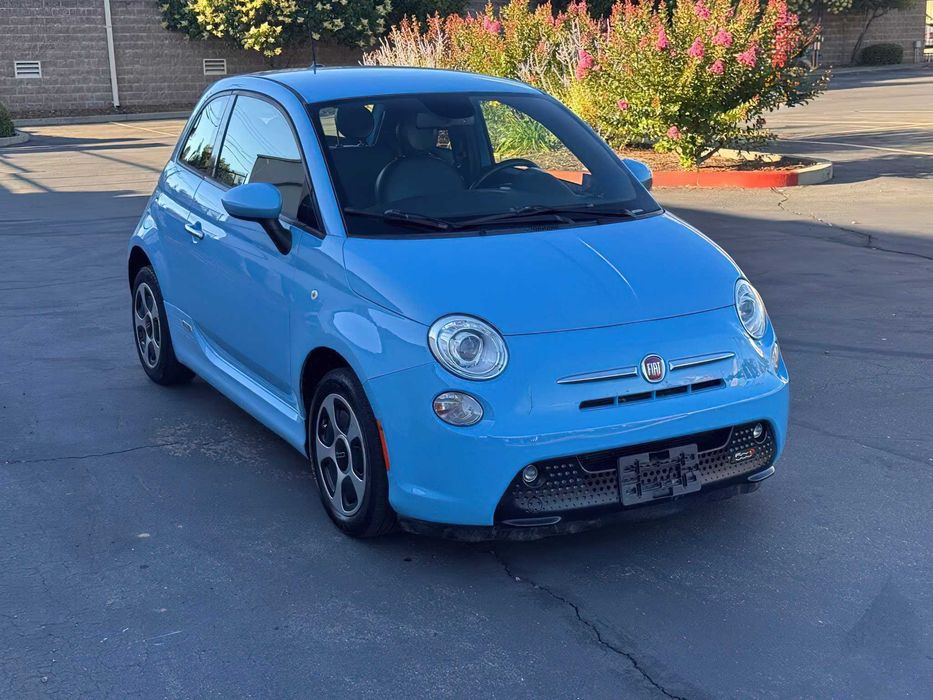 FIAT 500e      2015