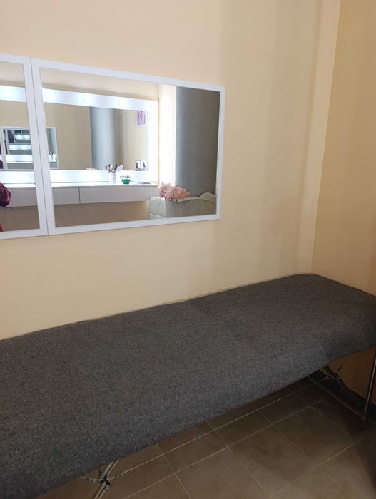 Здається робоче місце в студії краси