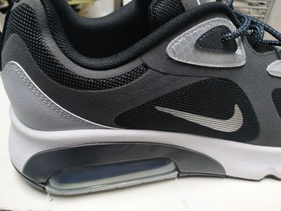 TÊNIS NIKE  AIR  NOVOS N°  48  Muito bonitos  ou troco por N°  45  46