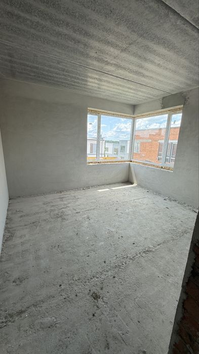 Котедж Солонка 130кв.м 2.5 сотки з центральними комунікаціями, гараж, готовий, можна вже робити ремонт