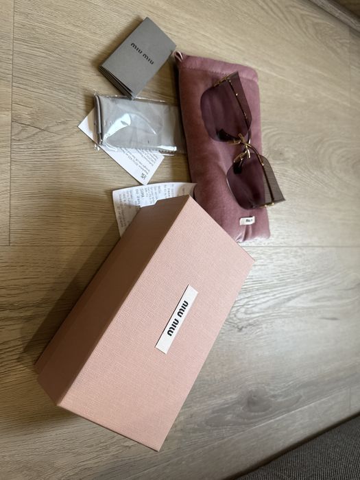 Okulary przeciwsloneczne Miu Miu