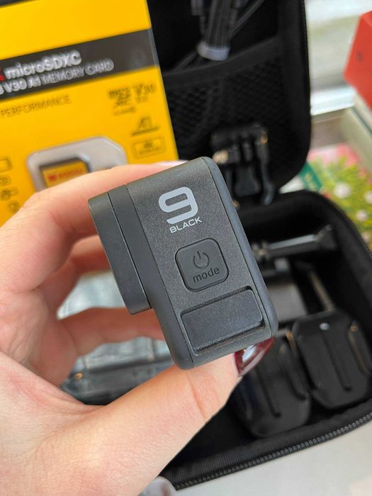 Екшн-камера GoPro Hero 9 з картою пам'яті