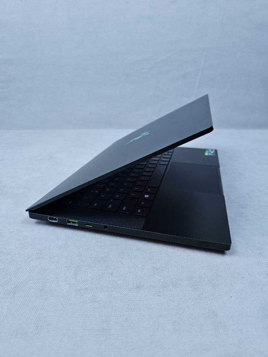 Ігровий ноутбук Razer Blade 14/QHD/165Hz/R9-5900HX/RTX 3080/16GB/1TB