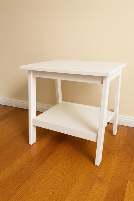 Mesa de apoio branca - como nova