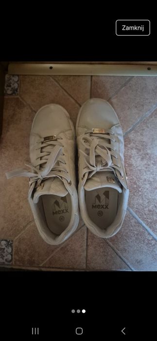 Adidasy damskie, płaska podeszwa