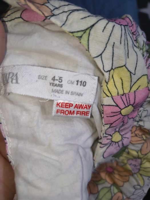 Śliczna sukienka r.110