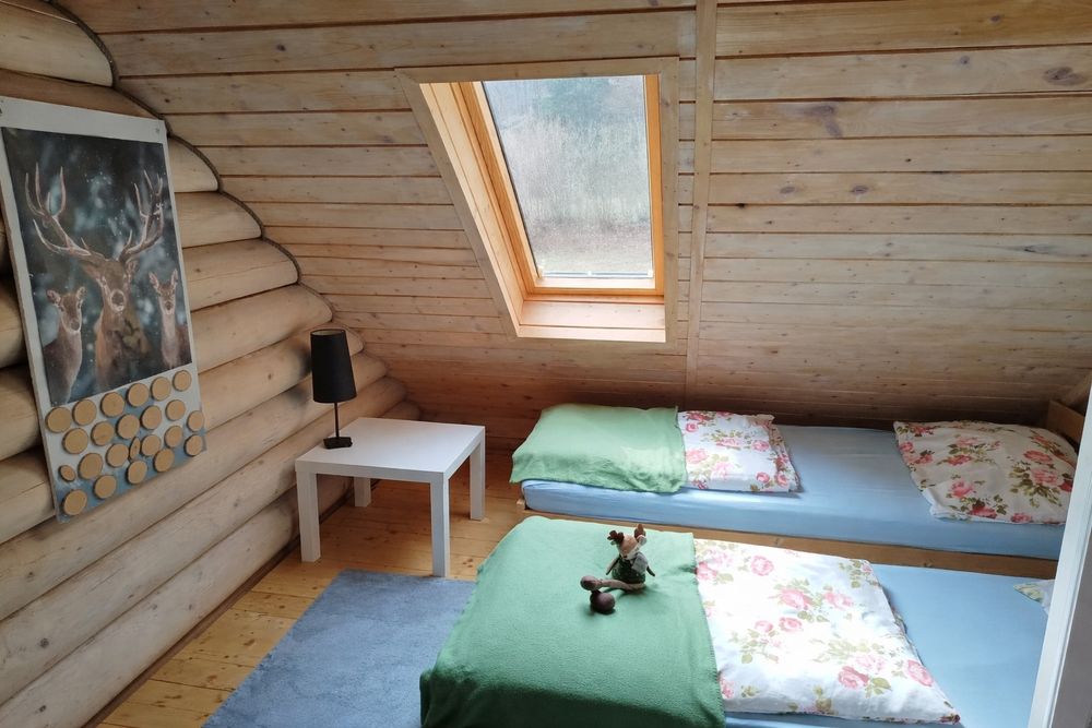 Chatka pod lasem Szczyrk  Góralski domek z bali  jacuzzi