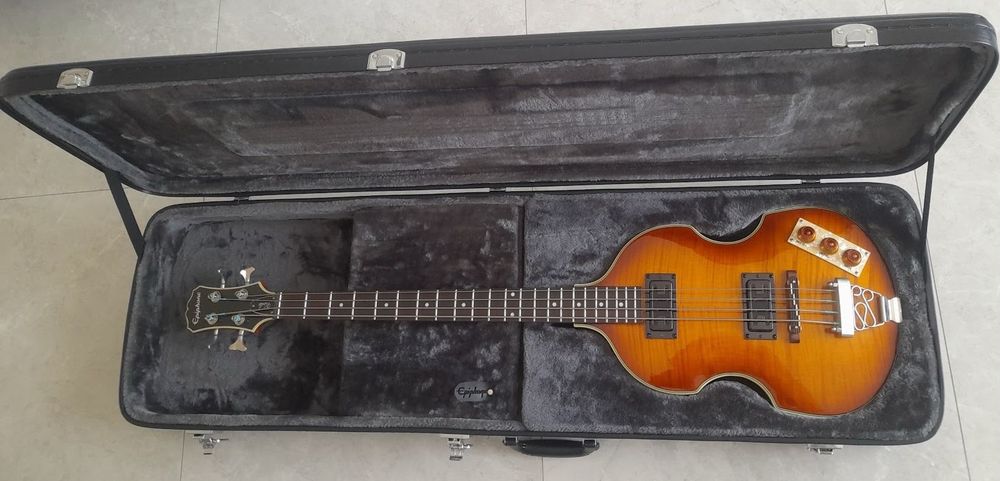 Epiphone Viola Bass Vintage Sunburst com estojo