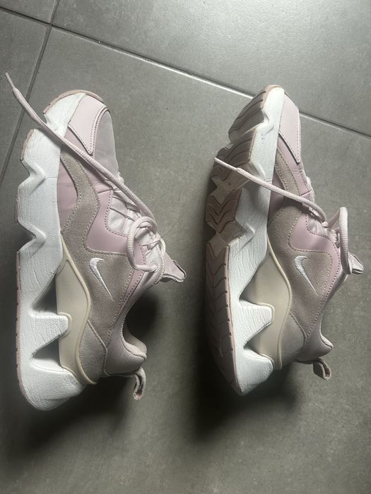 Adidasy snekersy nike pudrowy róż r. 38