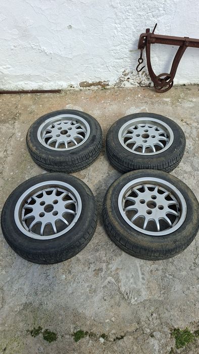 Conjunto de jantes e pneus Citroën (Berlingo)