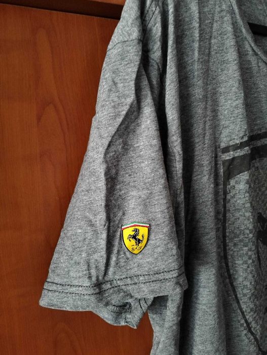 T-shirt Puma parceria com a Ferrari