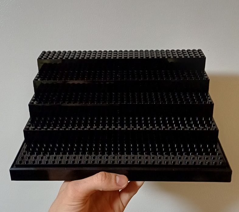 Велика вітрина для фігурок LEGO
