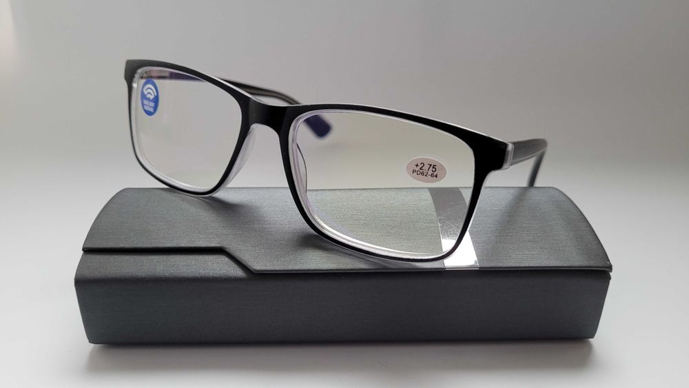 Очки для зрения  плюс минус  blueblocker в пластиковой оправе