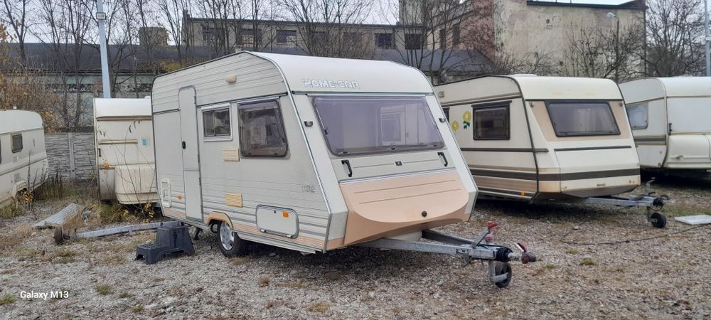 Przyczepa kempingowa Home-Car typ 400 ,rok 1995, DMC1000  przedsionek