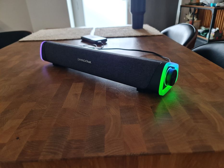 Soundbar Gaming Trust GXT RGB – Pouco uso