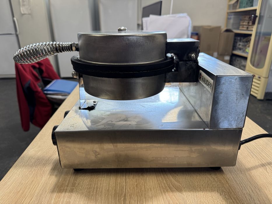 Вафельница б/у,вафельниця б/в