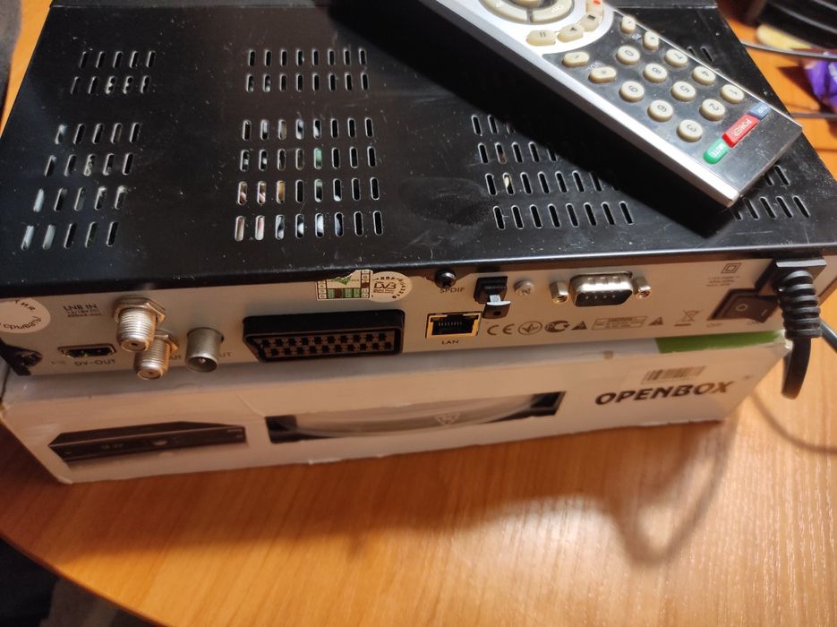Супутниковий тюнер Openbox S1