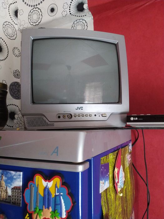 Телевизор JVC   (Корея)
