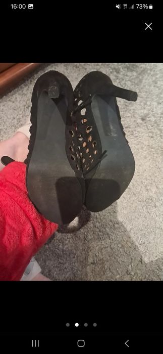 Sapato fechado castanho novo preto praticamente novo
