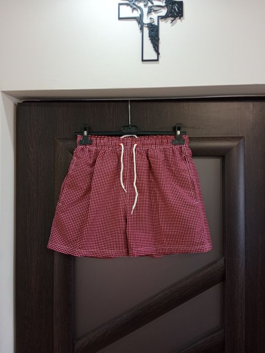 Czerwone krótkie spodenki szorty męskie M