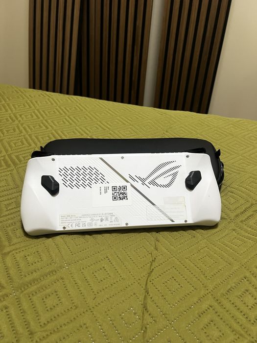 Asus Rog Ally em Bom Estado