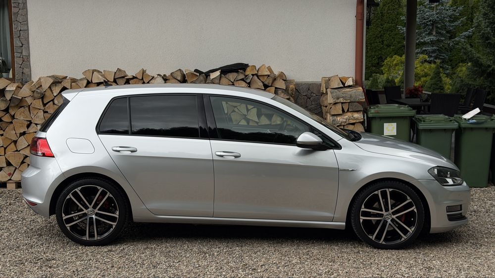 Volkswagen Golf 7 1.6 TDI 110 km  Nawigacja felgi 18 GTD
