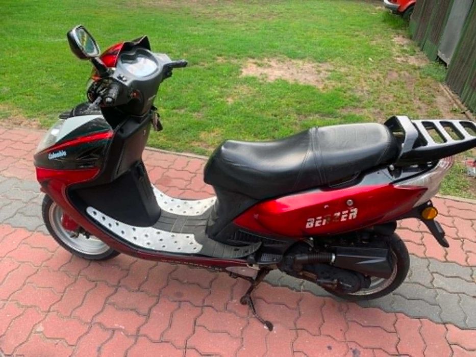 Skuter Zipp 49cm3 z 2009 roku tel.511;456;240