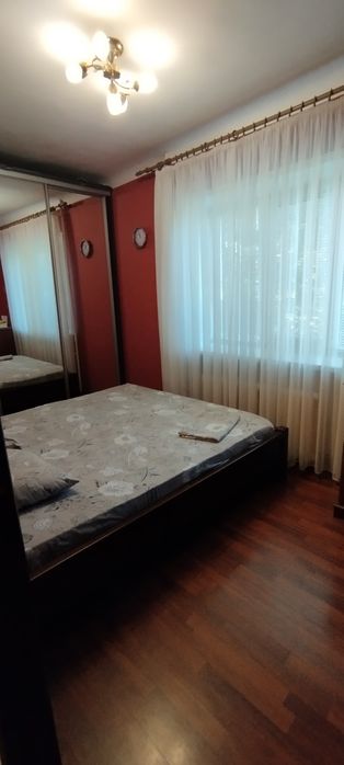 Сдам 2х к квартиру  20 метров от  9й посуточно,почасово.звоните